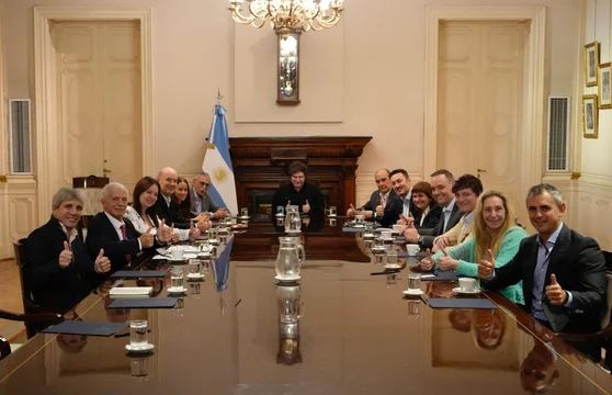 Cambios en el Gabinete: crecen las versiones de salida de Werthein y el nuevo rol de Santiago Caputo