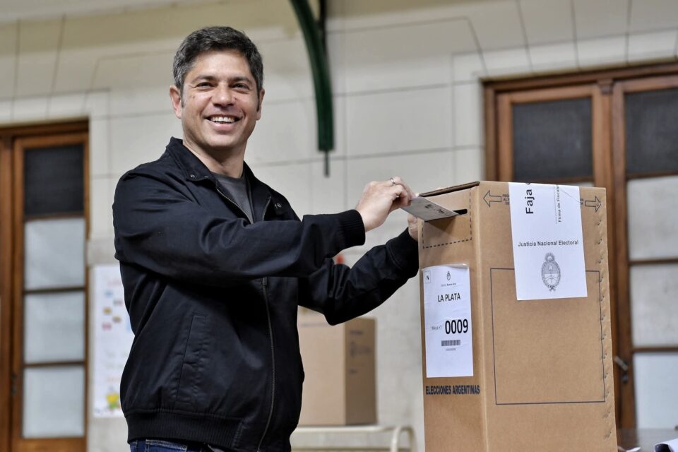 El gobernador Axel Kicillof emite su sufragio El gobernador Axel Kicillof emite su sufragio