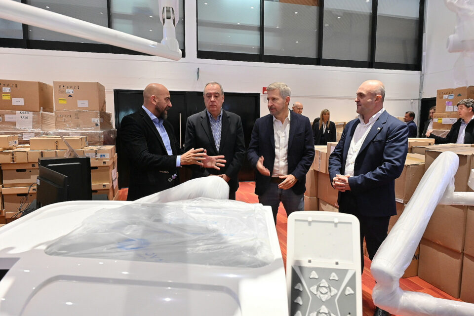 La provincia refuerza el sistema de salud con equipamiento, medicamentos y tecnología